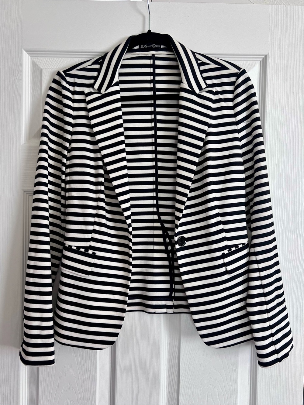 Women’s EXPRESS Striped Black & White Blazer Jacket
